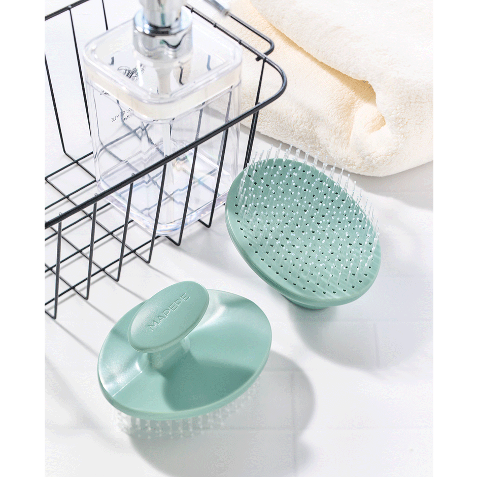 2025 New mapepe shampoo brush that "cleans the scalp" has been released from the Detangling Brush series