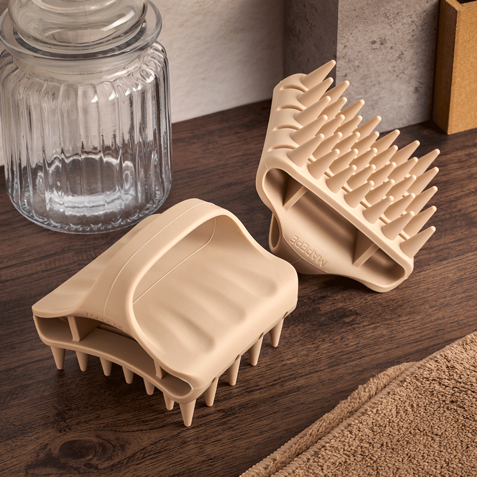MAPEPE  X The "Silicone Scalp Care Brush" is now available in a limited-edition beige color.